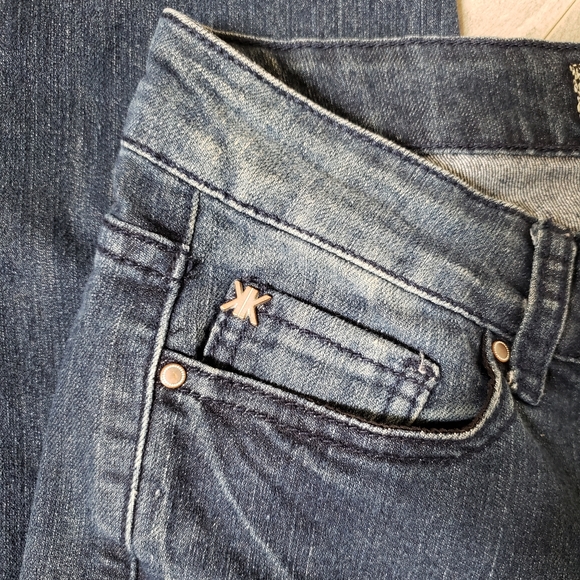 'The Kim' Blue Jean - Picture 5 of 8